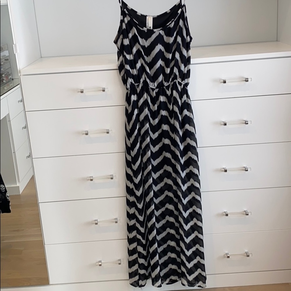 Black and white maxi